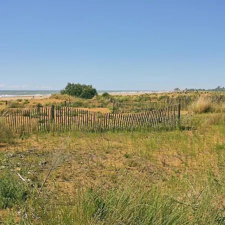 Apartment With Swimming Pool And Garden - Beahost Bibione